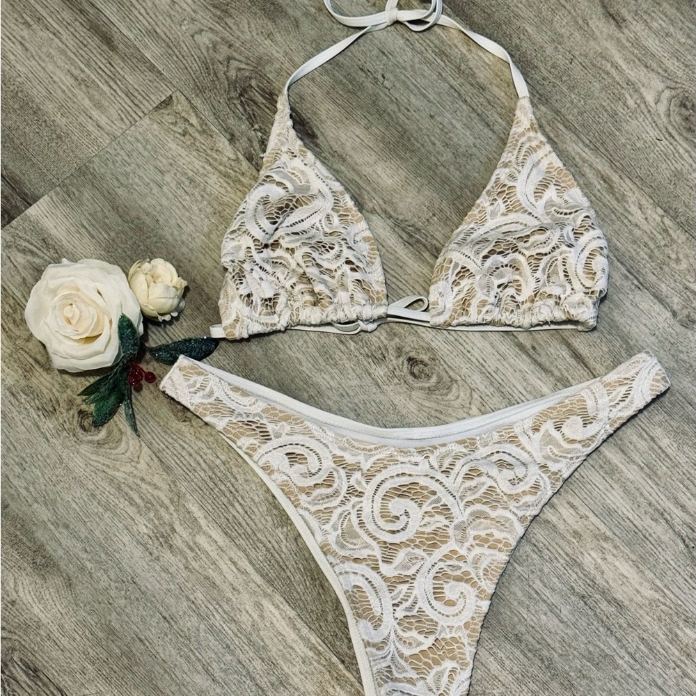 Cute White Crocheted Bikini with Scrunch Back Bottom - Size XL - Worn Once - Picture 3 of 10